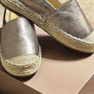Sz 6 Pewter Espadrille Loafers NWT
